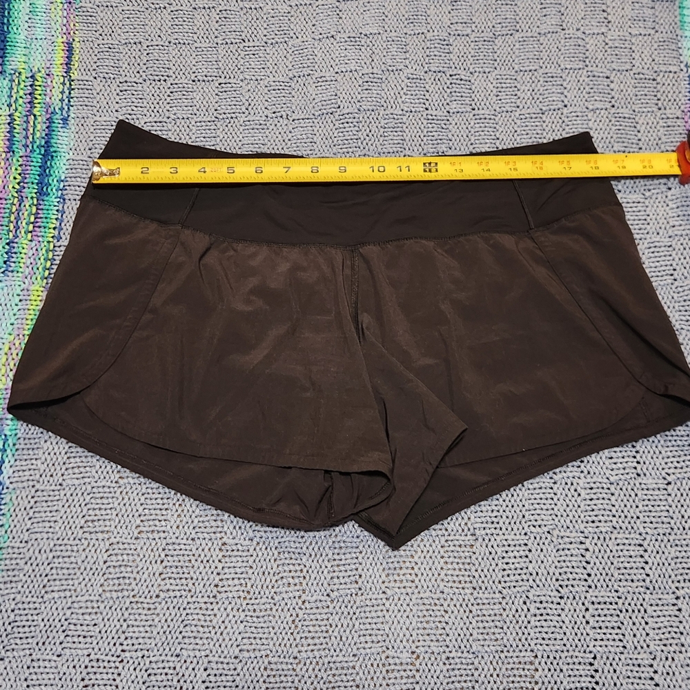 Women's Luluemon Black Shorts